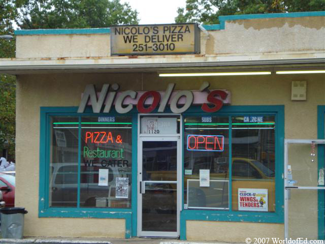 The exterior of Nicolo's Pizzeria.
